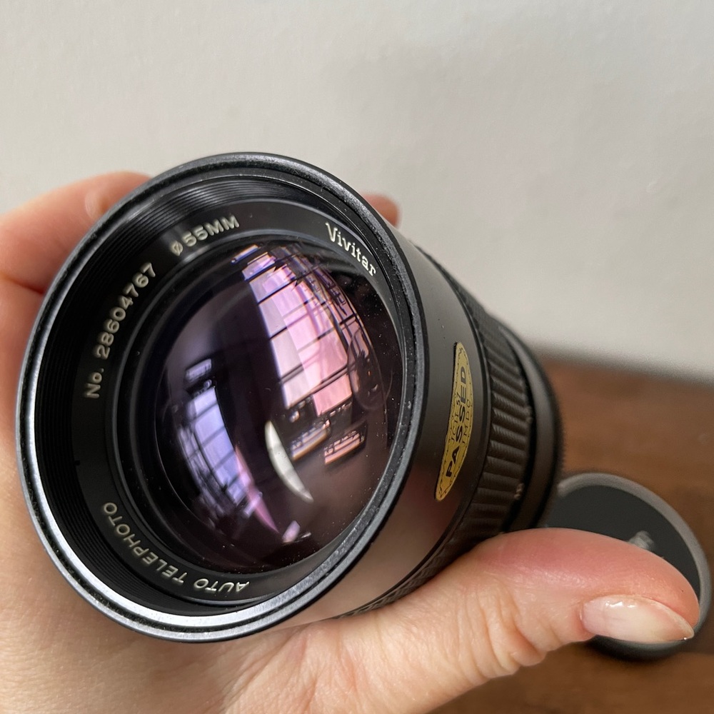 Vivitar 135mm 1:2.8 Auto Telephoto Lens - Picture 2 of 5